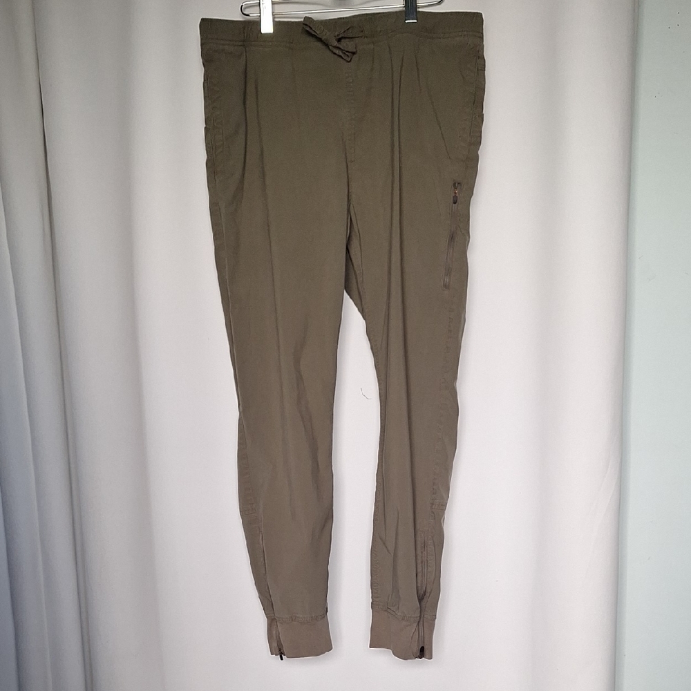 PrAna Breathe Men's Olive Green Pullon  Pants/ Joggers Size L